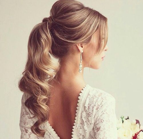 Love this hairstyle: 